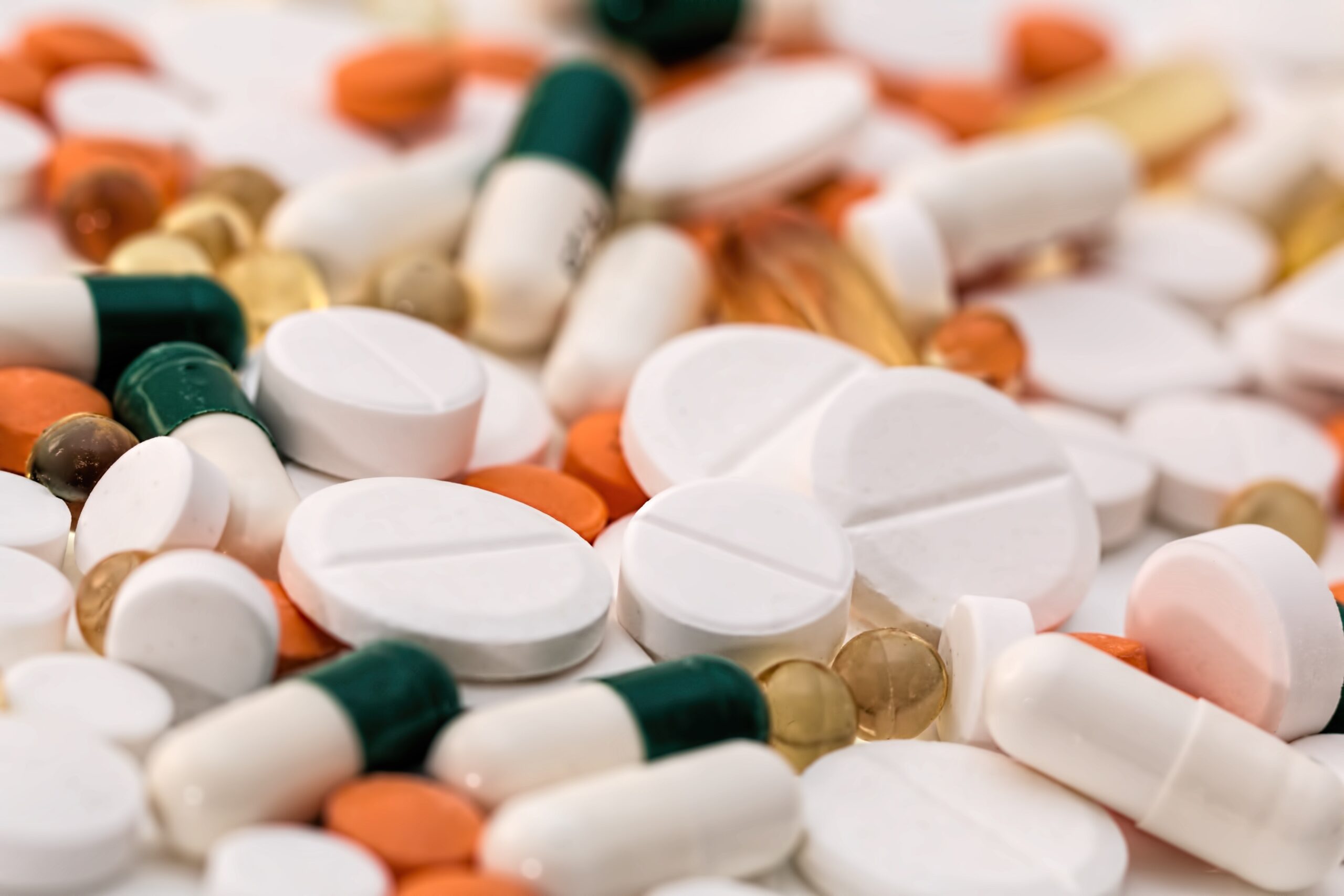 Imagem com vários medicamentos